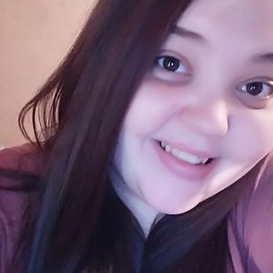 Meet your Posher, Becca